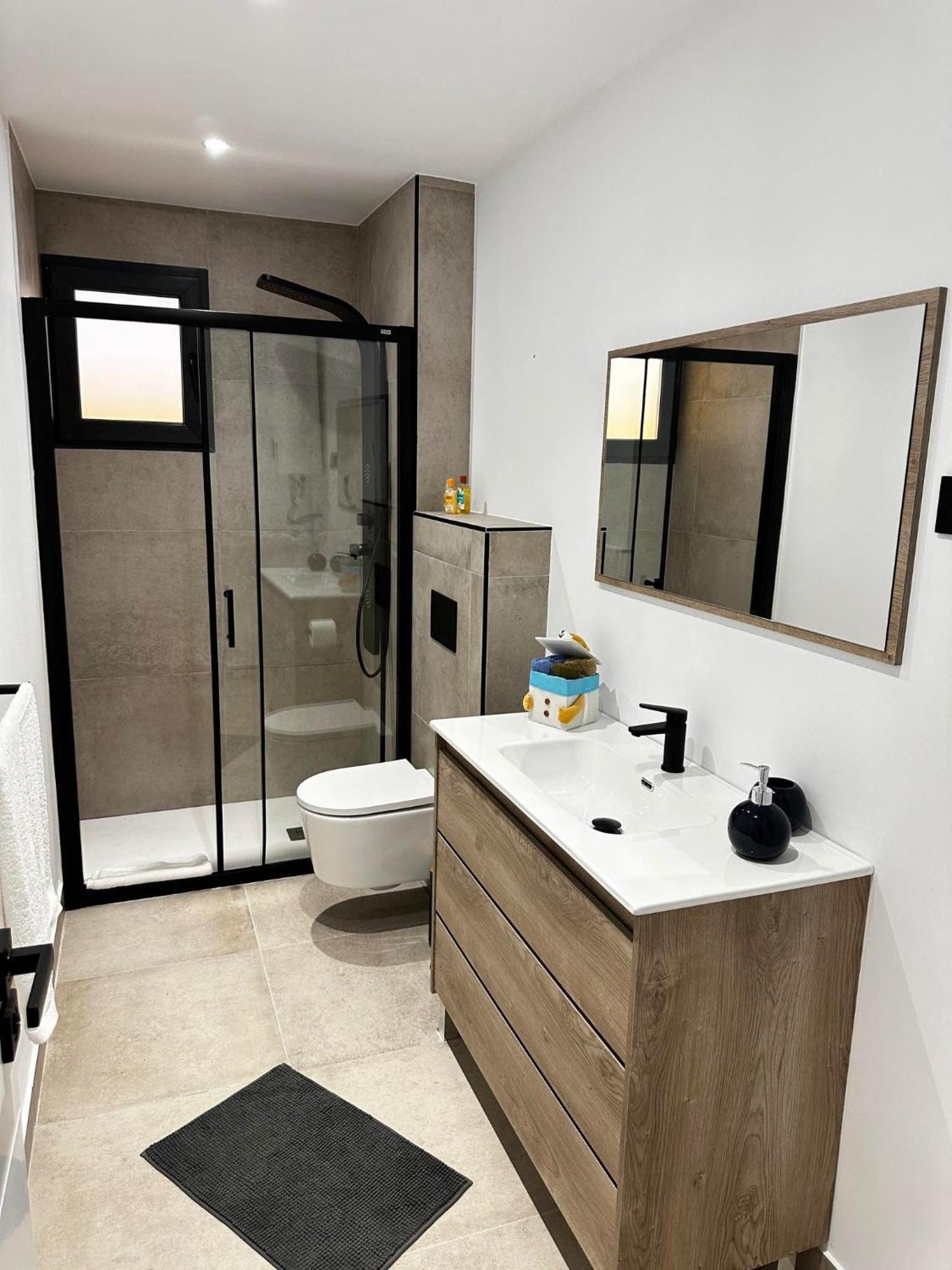 קויירה Sea Breeze Apartment מראה חיצוני תמונה